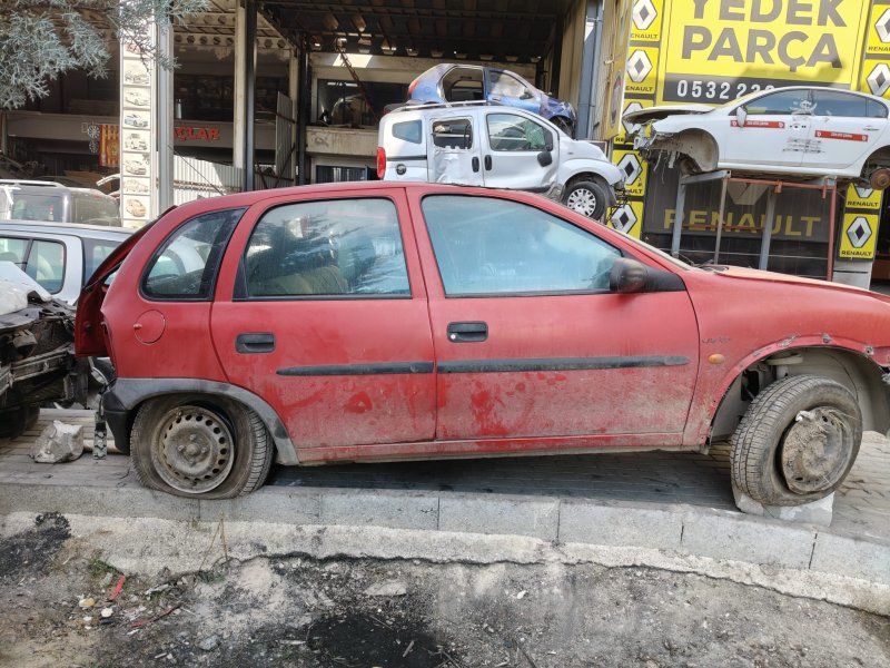 Opel Corsa B Çıkma Parça