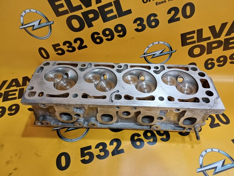 1991-1994 Opel Vectra A 1.8 Çıkma Silindir Kapağı