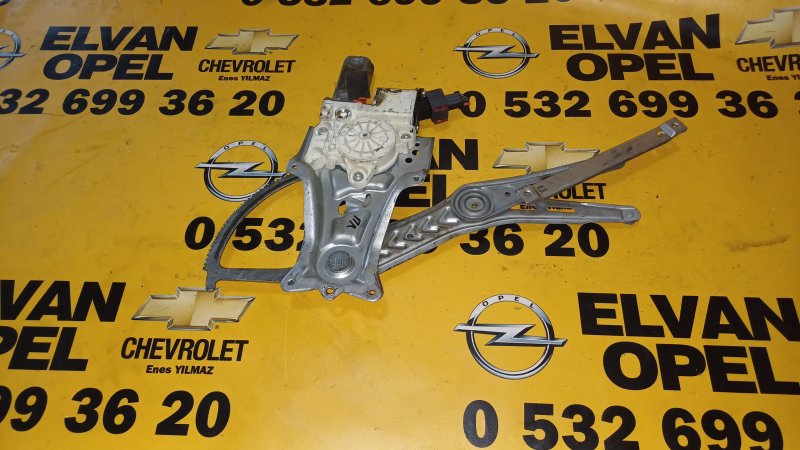 2002-2008 Opel Vectra C Çıkma Sol Cam Krikosu 