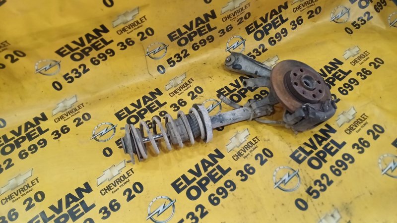 1993 - 2000 Opel Corsa B Çıkma Sağ Taşıyıcı