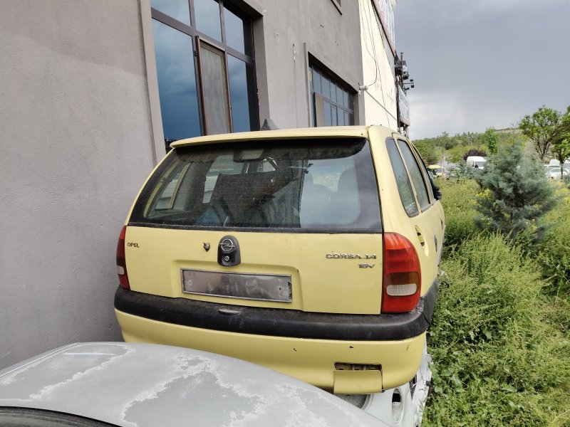 1993 - 2000 Opel Corsa B Çıkma Bagaj Kapağı Samsun