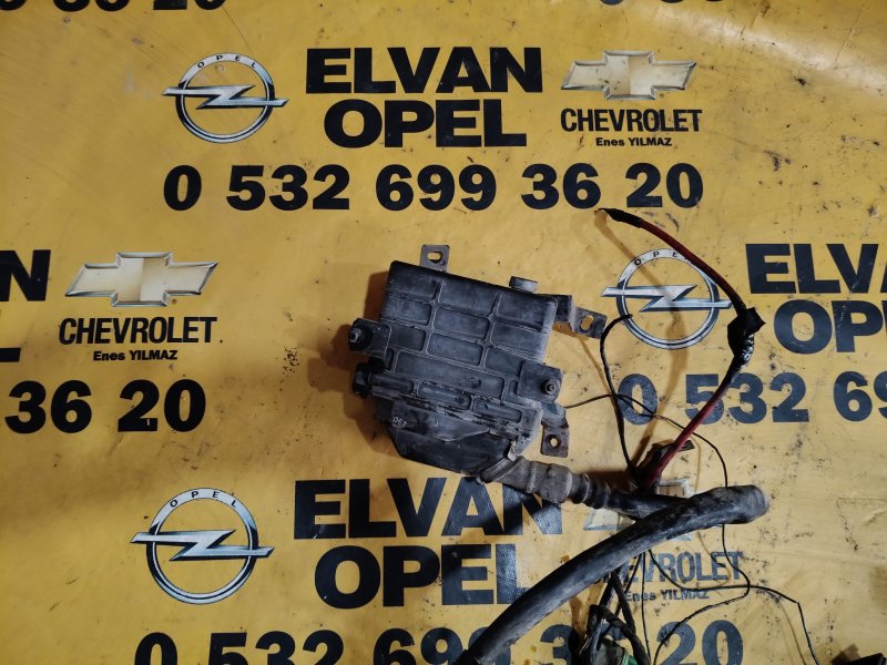 1991 - 1996 Opel Vectra A 1.8 8 V Çıkma Motor Beyni Aksaray