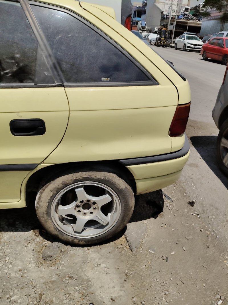 1991 - 2001 Opel Astra F HB Çıkma Sol Arka Çamurluk
