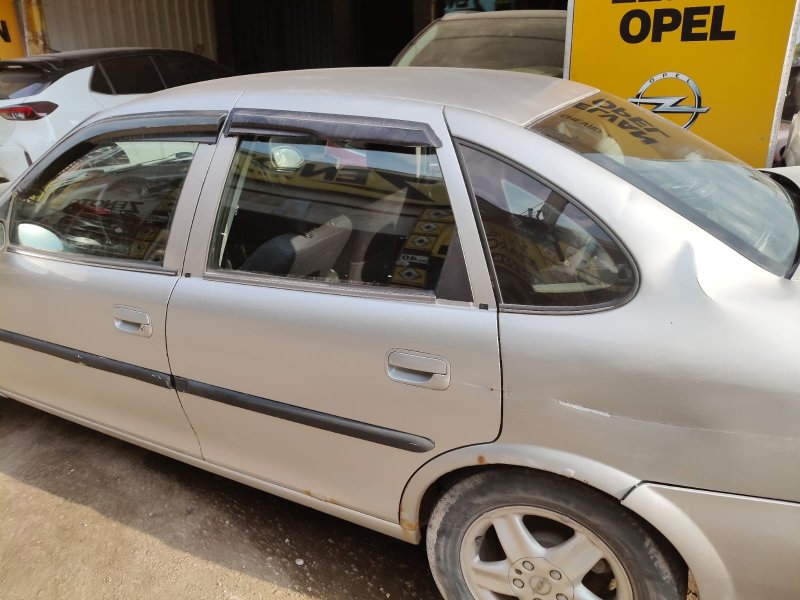 1996 - 2001 Opel Vectra B Çıkma Sol Arka Kapı - GM