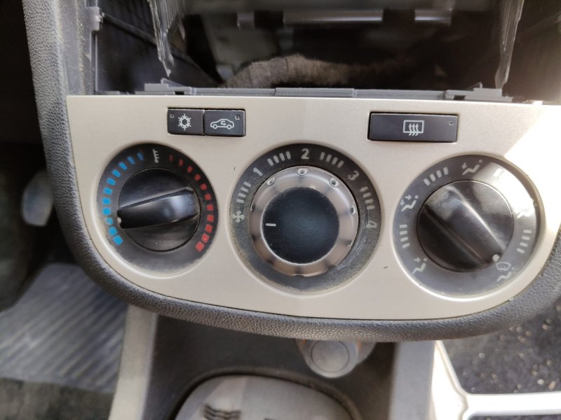 2007 - 2012 Opel Corsa D Çıkma Orjinal Klima Paneli - İzmir