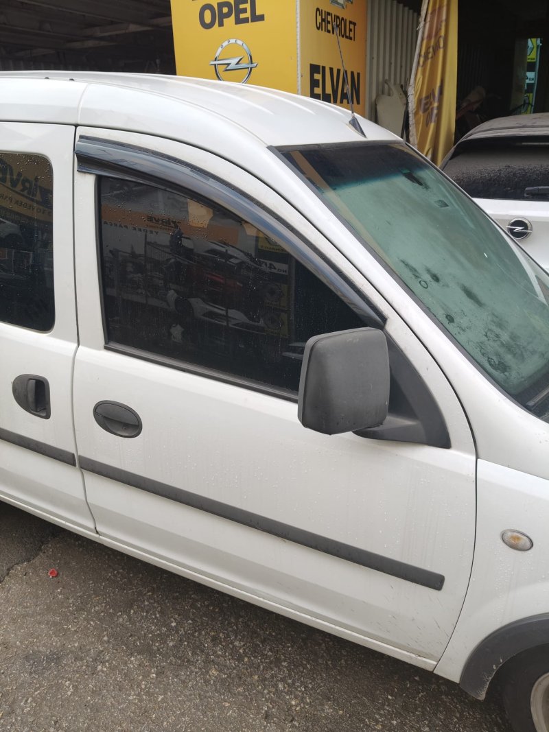 2002 - 2012 Opel Combo C Çıkma Sağ Ön Kapı