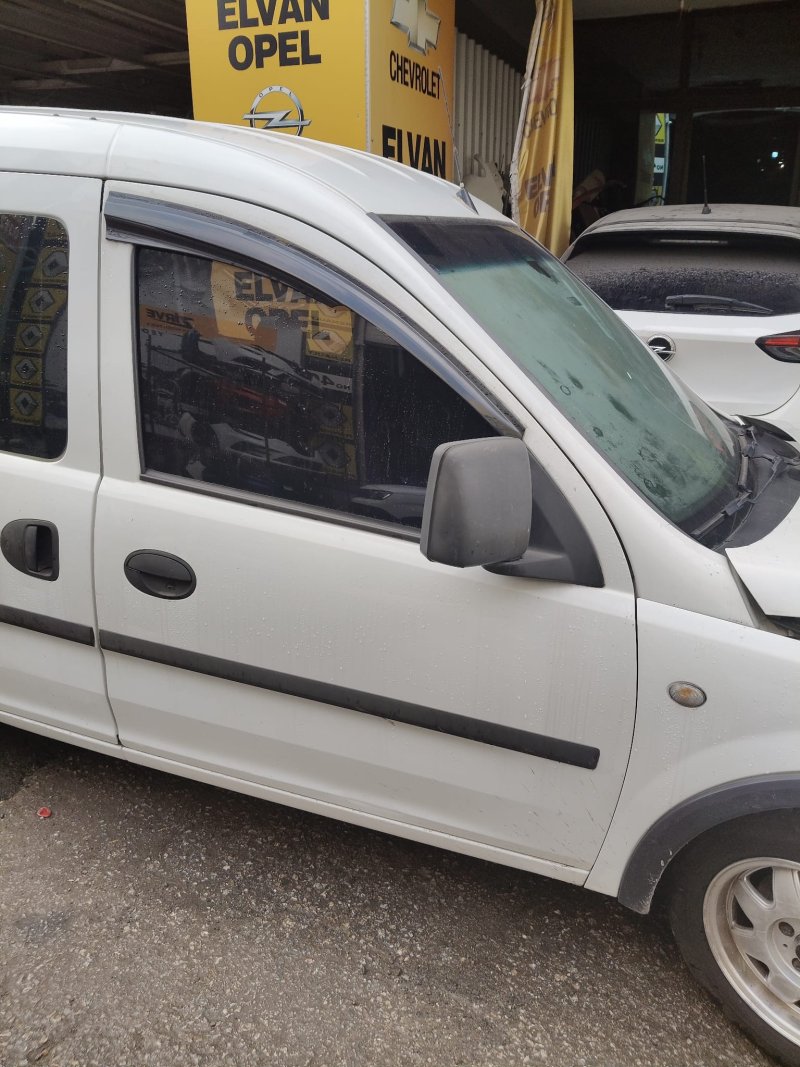 2002 - 2012 Opel Combo C Çıkma Sağ Ön Kapı