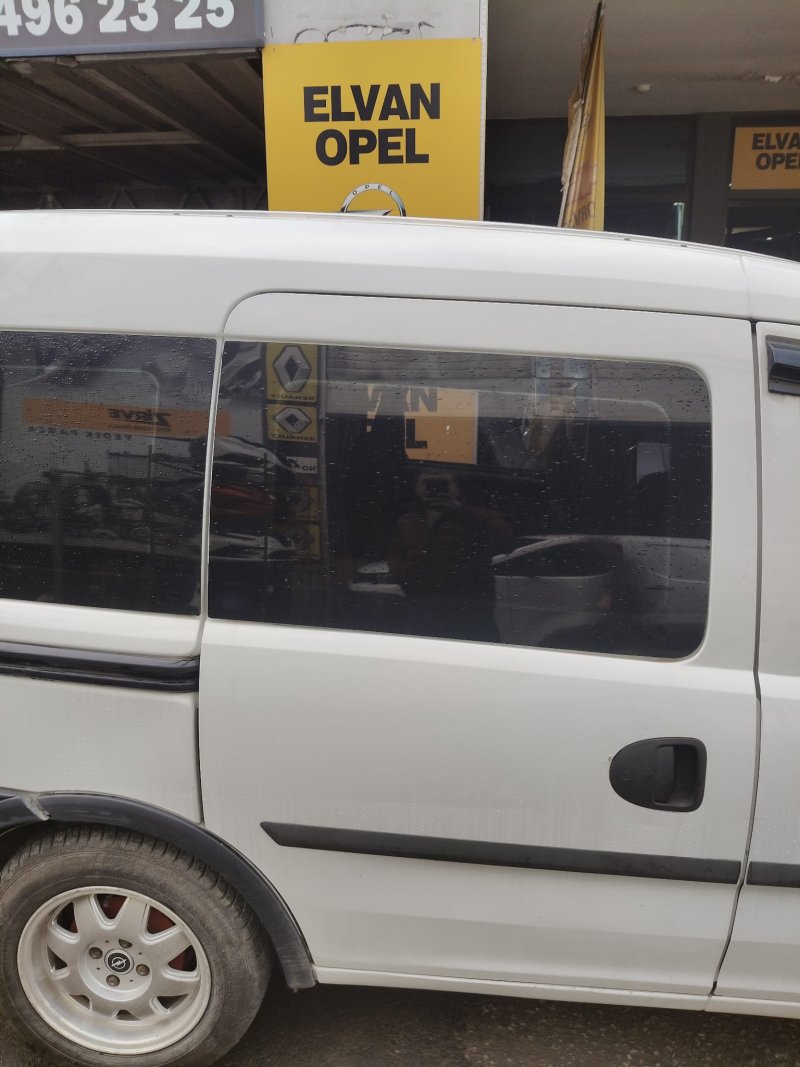 2002 - 2012 Opel Combo C Çıkma Sağ Arka Kapı