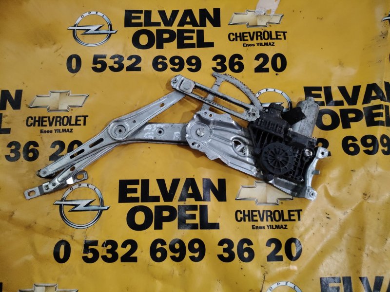 1998 - 2008 Opel Astra G Çıkma Sağ Ön Cam Krikosu - GM