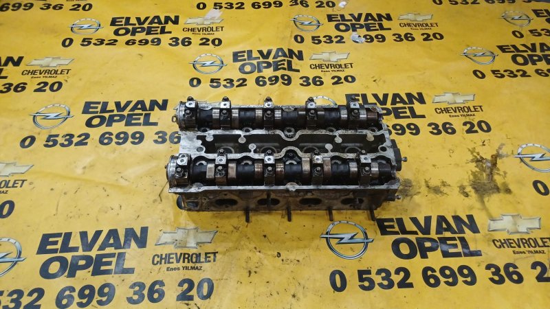 1996 - 1999 Opel Vectra B 1.6 16 V X16XE Çıkma Silindir Kapağı