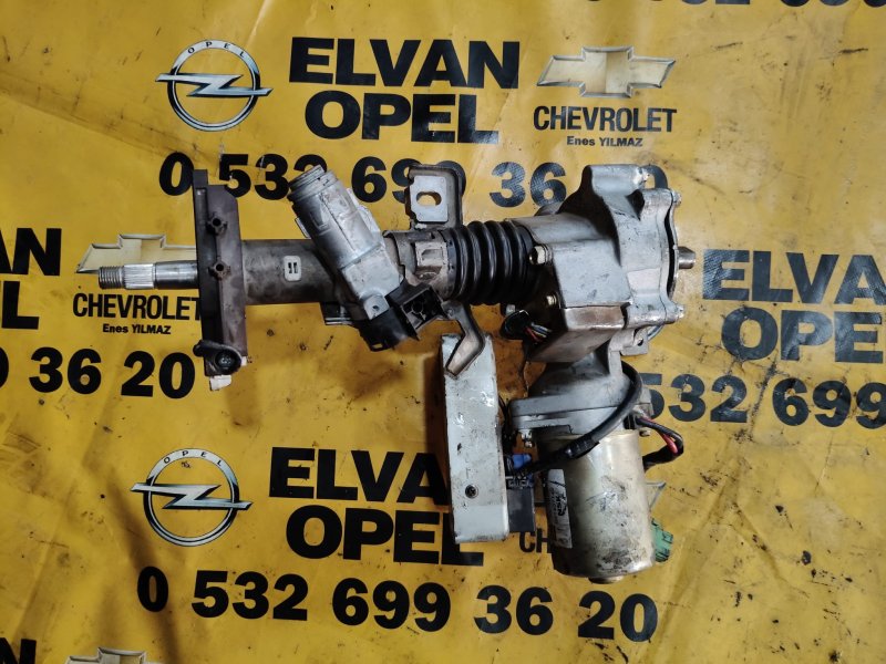 1998-2000 Opel Corsa B Çıkma Direksiyon Kolonu